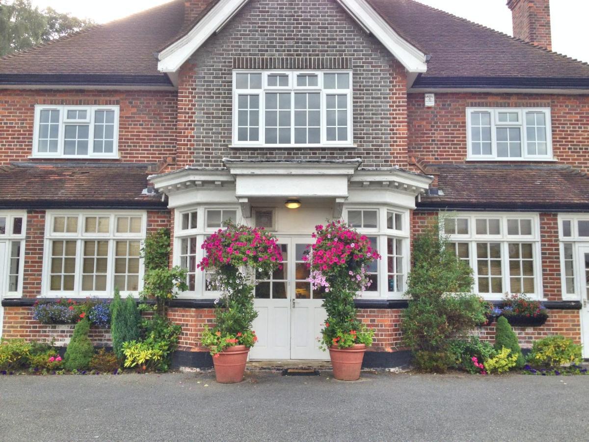 The Royal Standard Guest House Virginia Water Buitenkant foto