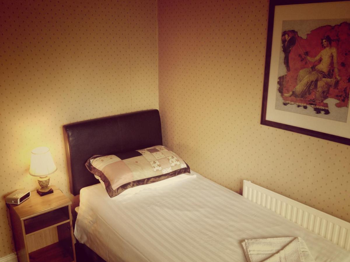 The Royal Standard Guest House Virginia Water Kamer foto
